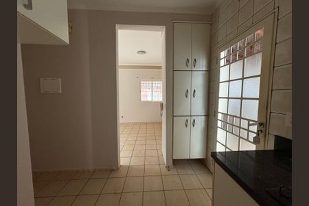 Casa de condomínio para alugar com 138m², 3 quartos e 2 vagas Casa de condomínio para alugar com 138m², 3 quartos e 2 vagasCozinha