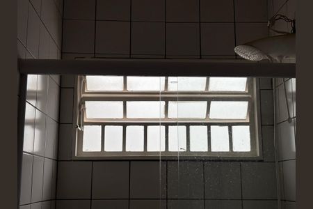 Casa de condomínio para alugar com 138m², 3 quartos e 2 vagas Casa de condomínio para alugar com 138m², 3 quartos e 2 vagasBanheiro da Suíte