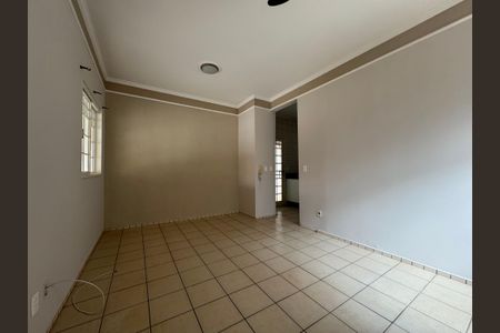 Sala de casa de condomínio para alugar com 3 quartos, 138m² em (l-10), Ribeirão Preto