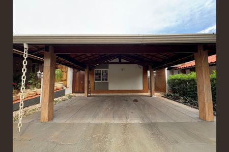 Casa de condomínio para alugar com 138m², 3 quartos e 2 vagas Casa de condomínio para alugar com 138m², 3 quartos e 2 vagasGaragem