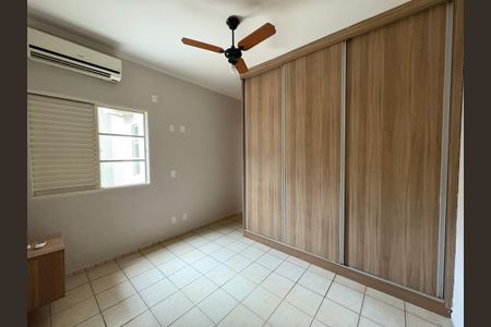 Casa de condomínio para alugar com 138m², 3 quartos e 2 vagas Casa de condomínio para alugar com 138m², 3 quartos e 2 vagasSuíte
