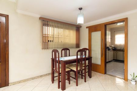 Casa à venda com 120m², 3 quartos e 3 vagas Casa à venda com 120m², 3 quartos e 3 vagasSala