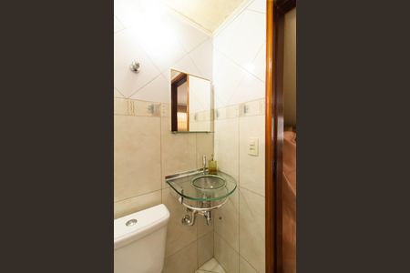 Casa à venda com 120m², 3 quartos e 3 vagas Casa à venda com 120m², 3 quartos e 3 vagasLavabo