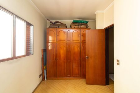 Casa à venda com 120m², 3 quartos e 3 vagas Casa à venda com 120m², 3 quartos e 3 vagasQuarto 1