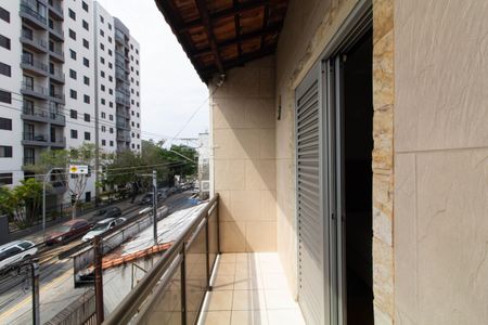 Casa à venda com 120m², 3 quartos e 3 vagas Casa à venda com 120m², 3 quartos e 3 vagasSacada da Suíte