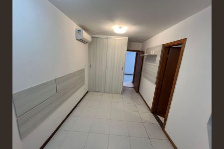 Quarto 2 de apartamento para alugar com 2 quartos, 70m² em Caminho das Árvores, Salvador