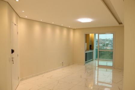 Sala de apartamento para alugar com 3 quartos, 130m² em Vila Bonfim, Embu das Artes