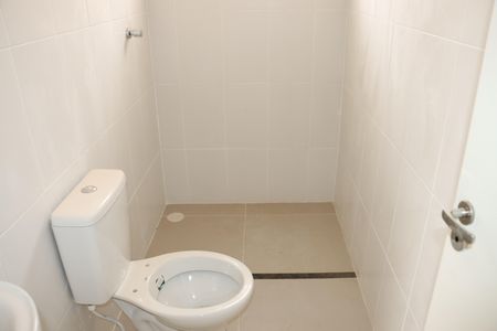 Casa de condomínio para alugar com 80m², 2 quartos e 1 vagaBanheiro