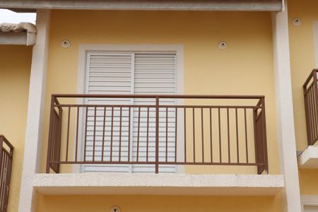 Casa de condomínio para alugar com 80m², 2 quartos e 1 vagaFachada