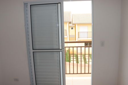 Casa de condomínio para alugar com 80m², 2 quartos e 1 vagaVaranda do Quarto