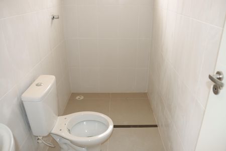 Casa de condomínio para alugar com 80m², 2 quartos e 1 vagaBanheiro Social
