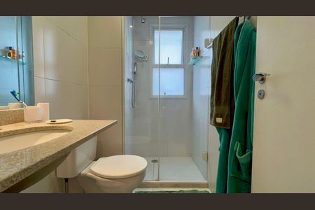 Apartamento para alugar com 80m², 2 quartos e 2 vagas Apartamento para alugar com 80m², 2 quartos e 2 vagasBanheiro da Suíte