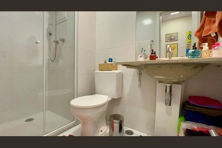 Apartamento para alugar com 80m², 2 quartos e 2 vagas Apartamento para alugar com 80m², 2 quartos e 2 vagasBanheiro