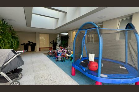 Apartamento para alugar com 80m², 2 quartos e 2 vagas Apartamento para alugar com 80m², 2 quartos e 2 vagasPlayground