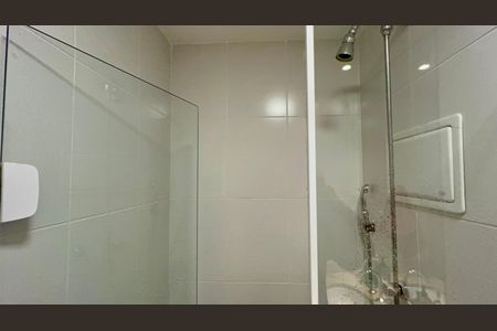 Apartamento para alugar com 80m², 2 quartos e 2 vagas Apartamento para alugar com 80m², 2 quartos e 2 vagasBanheiro