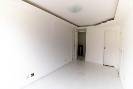 Apartamento à venda com 49m², 2 quartos e 1 vaga Apartamento à venda com 49m², 2 quartos e 1 vagaSala