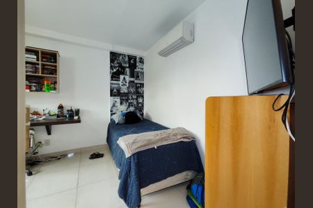 Apartamento à venda com 195m², 3 quartos e 2 vagas Apartamento à venda com 195m², 3 quartos e 2 vagasSuíte 1