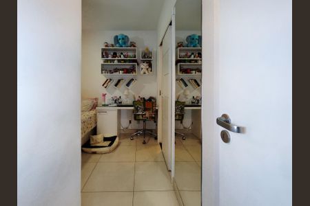 Apartamento à venda com 195m², 3 quartos e 2 vagas Apartamento à venda com 195m², 3 quartos e 2 vagasSuíte 2