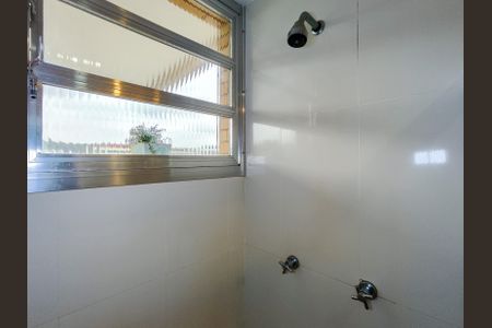 Apartamento à venda com 195m², 3 quartos e 2 vagas Apartamento à venda com 195m², 3 quartos e 2 vagasBanheiro da Suíte 1