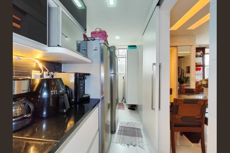 Apartamento à venda com 195m², 3 quartos e 2 vagas Apartamento à venda com 195m², 3 quartos e 2 vagasCozinha