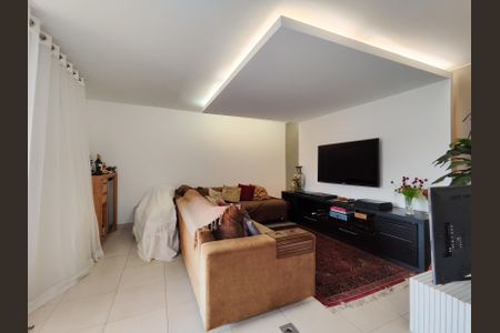 Apartamento à venda com 195m², 3 quartos e 2 vagas Apartamento à venda com 195m², 3 quartos e 2 vagasSala de TV