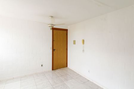 Sala de apartamento para alugar com 2 quartos, 45m² em Olaria, Canoas