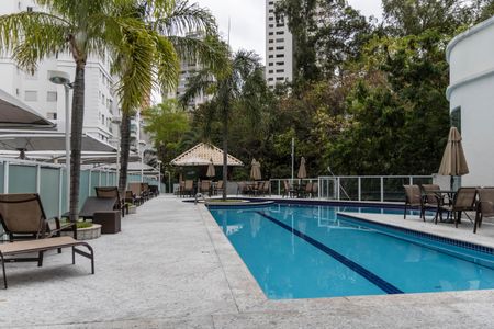 Apartamento à venda com 64m², 2 quartos e 1 vagaÁrea comum - Piscina