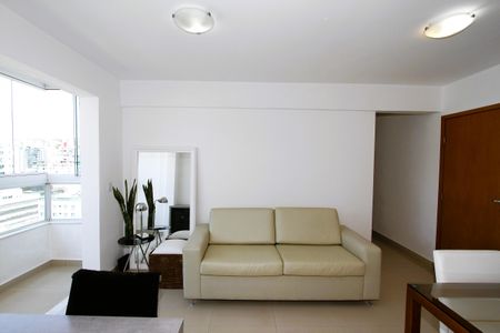 Apartamento à venda com 64m², 2 quartos e 1 vagaSala