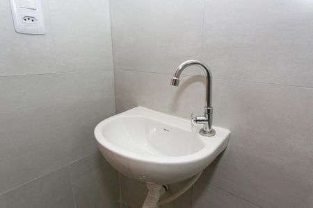 Apartamento para alugar com 42m², 2 quartos e sem vaga Apartamento para alugar com 42m², 2 quartos e sem vagaBanheiro