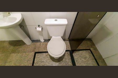 Banheiro da Suíte de casa para alugar com 1 quarto, 100m² em Santa Maria, Osasco