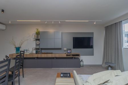 Apartamento à venda com 127m², 3 quartos e 3 vagas Apartamento à venda com 127m², 3 quartos e 3 vagasSala