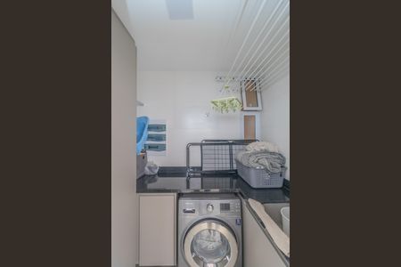 Apartamento à venda com 127m², 3 quartos e 3 vagas Apartamento à venda com 127m², 3 quartos e 3 vagasÁrea de Serviço