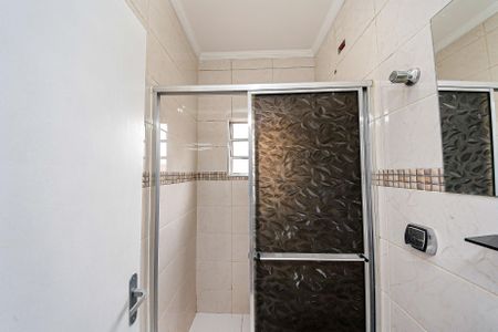 Banheiro Social de apartamento para alugar com 1 quarto, 43m² em Jardim Santa Teresinha, São Paulo