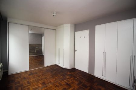 Quarto 1 de apartamento à venda com 2 quartos, 58m² em Menino Deus, Porto Alegre