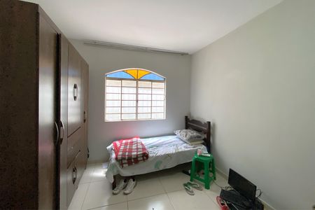 Casa à venda com 500m², 6 quartos e 3 vagas Casa à venda com 500m², 6 quartos e 3 vagasQuarto 1