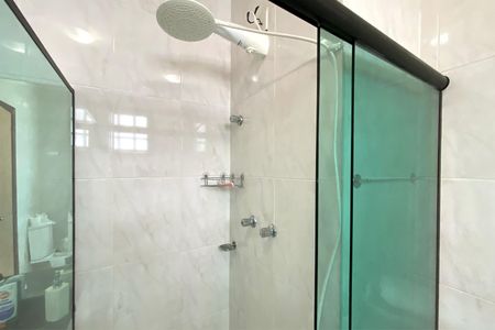 Casa à venda com 500m², 6 quartos e 3 vagas Casa à venda com 500m², 6 quartos e 3 vagasBanheiro da Suíte 1