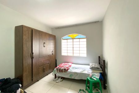 Casa à venda com 500m², 6 quartos e 3 vagas Casa à venda com 500m², 6 quartos e 3 vagasQuarto 1