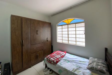 Casa à venda com 500m², 6 quartos e 3 vagas Casa à venda com 500m², 6 quartos e 3 vagasQuarto 1