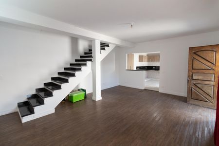 Sala de casa para alugar com 3 quartos, 100m² em Ferreira, São Paulo