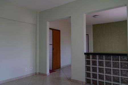 Sala de apartamento para alugar com 3 quartos, 105m² em Padre Eustáquio, Belo Horizonte