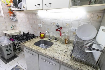 Apartamento à venda com 44m², 2 quartos e 1 vaga Apartamento à venda com 44m², 2 quartos e 1 vagaCozinha
