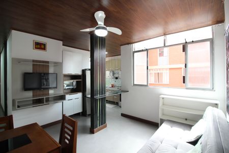 Sala de apartamento para alugar com 2 quartos, 40m² em Freguesia (jacarepaguá), Rio de Janeiro