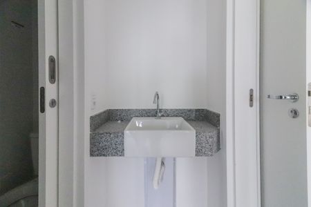 Banheiro de apartamento à venda com 1 quarto, 32m² em Butantã, São Paulo