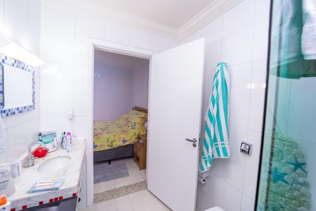 Casa à venda com 187m², 2 quartos e 2 vagas Casa à venda com 187m², 2 quartos e 2 vagasBanheiro da Suíte 2