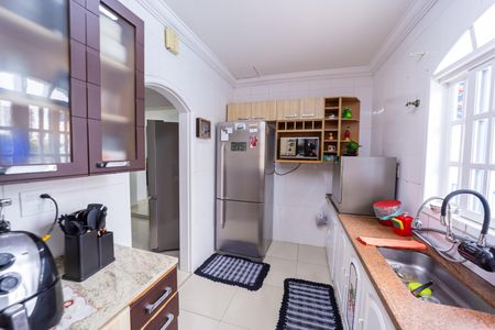Casa à venda com 187m², 2 quartos e 2 vagas Casa à venda com 187m², 2 quartos e 2 vagasCozinha
