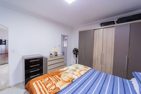 Casa à venda com 187m², 2 quartos e 2 vagas Casa à venda com 187m², 2 quartos e 2 vagasSuíte