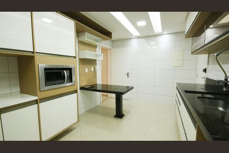Apartamento para alugar com 152m², 3 quartos e 2 vagasCozinha