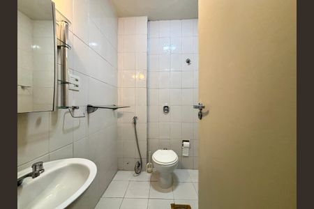 Banheiro social de apartamento à venda com 1 quarto, 48m² em Botafogo, Rio de Janeiro