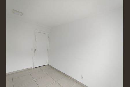 Sala de apartamento para alugar com 2 quartos, 43m² em Taquara, Rio de Janeiro