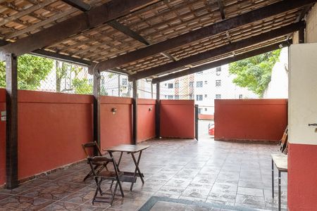 Apartamento para alugar com 55m², 2 quartos e 1 vaga Apartamento para alugar com 55m², 2 quartos e 1 vagaÁrea comum - Salão de festas